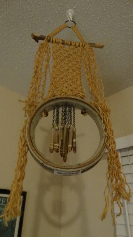lot 746 image: Handmade decorative chime