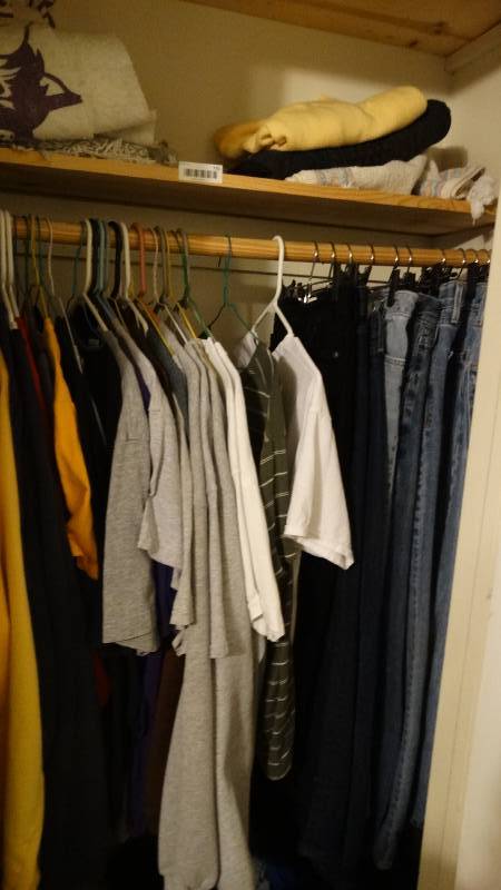 lot 770 image: Contents of closet
