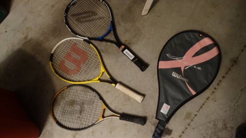 lot 824 image: Lot of tennis rackets