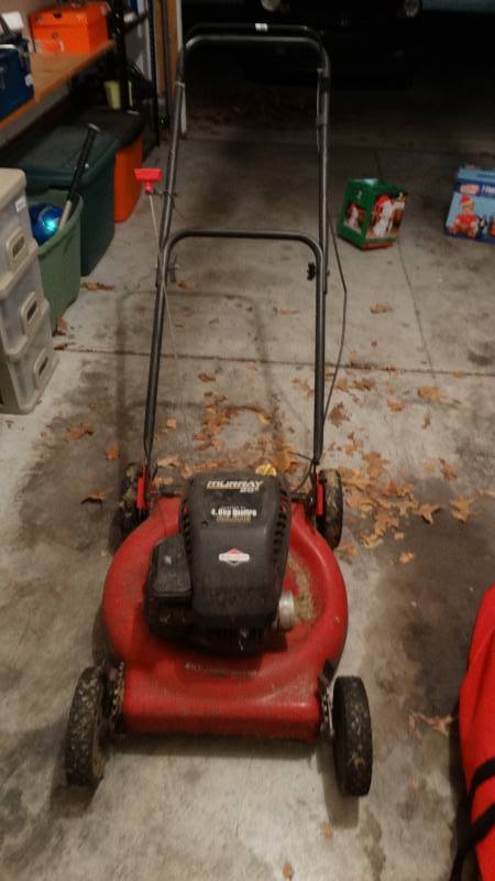 lot 845 image: Murray 20 cut 4 hp lawn mower