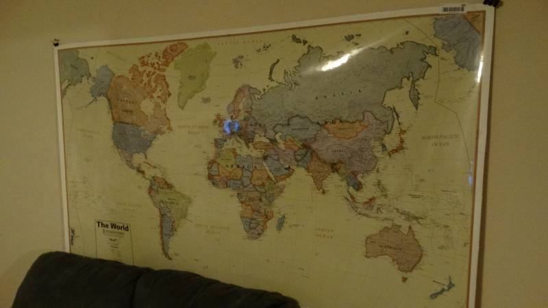lot 895 image: World map