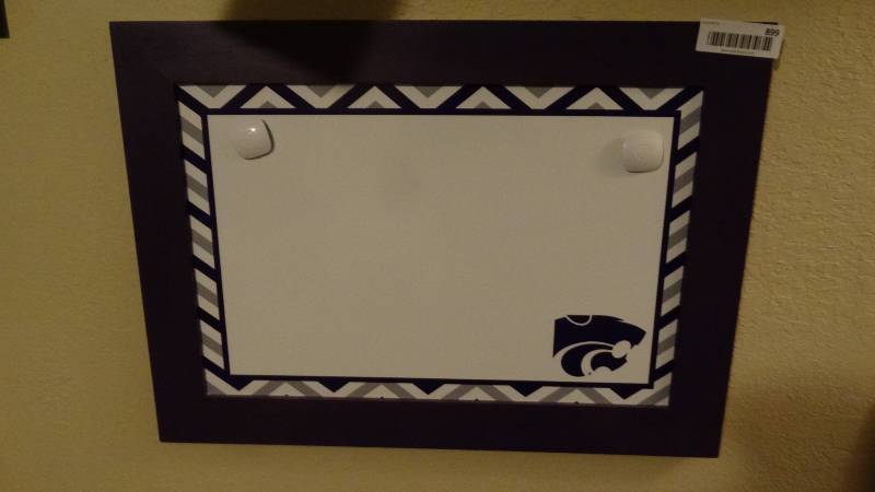 lot 899 image: K-State wall decor & WSU wall decor