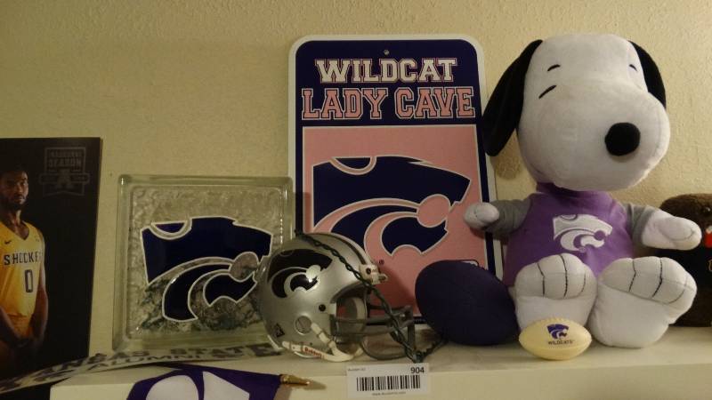 lot 904 image: K-State items