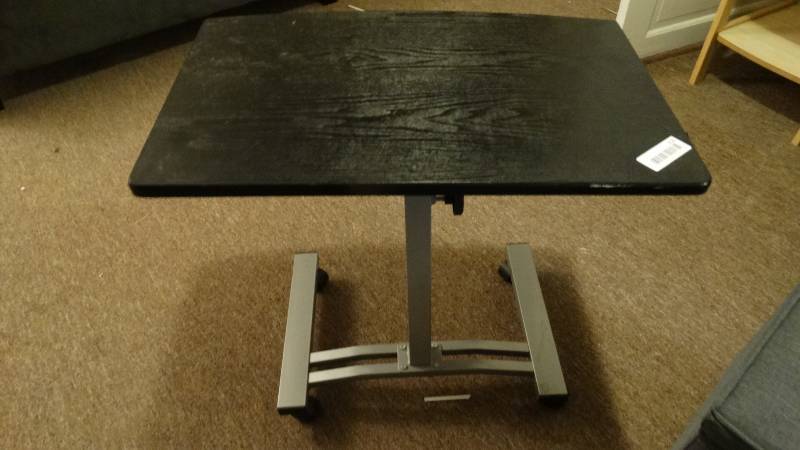 lot 916 image: Tray table on wheels