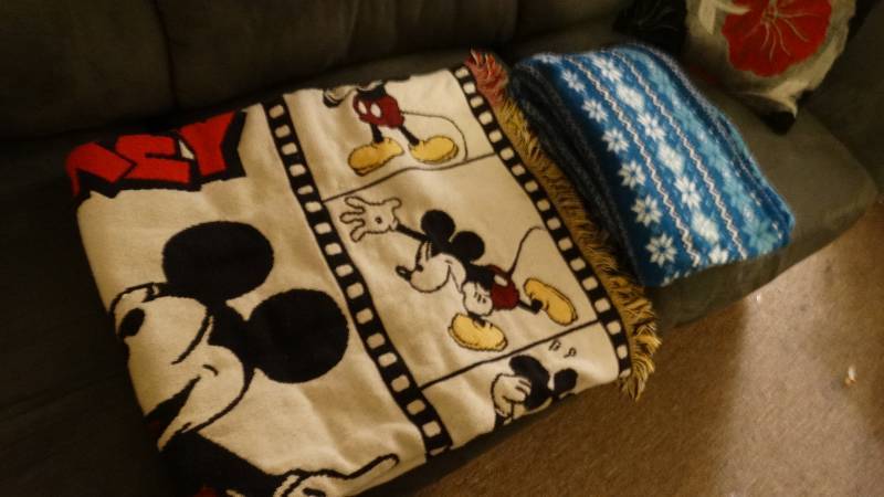 lot 922 image: Mickey Mouse throw blanket & other blanket