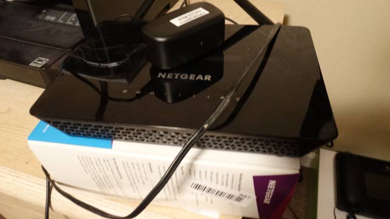 lot 947 image: Netgear Wifi router
