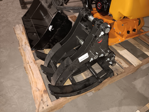 lot 1384 image: Unused 13.5in Mini Excavator Grapple Grabber