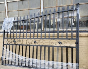 lot 1429 image: Unused - HYGE - 20FT Bi-Parting Iron Gate - HG-T20