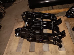 lot 1335 image: Unused - GrabberGrapple Heavy Duty Attachment for a Mini Excavator - Attachment Can Be Easily Installed To Any Mini Excavator with an Attachment Hole Diameter of 25mm0.98 inches