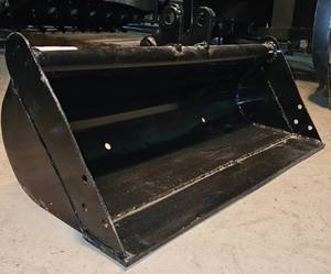 lot 1340 image: Unused - Flat Bucket 31 in800 mm Toothless Bucket for Mini Excavator - Bucket can be Easily Mounted to an Excavator to Get the Job Done Efficiently. It is Compatible with Most Mini Excavators. The Hole Diameter is 25 mm0.98 inches