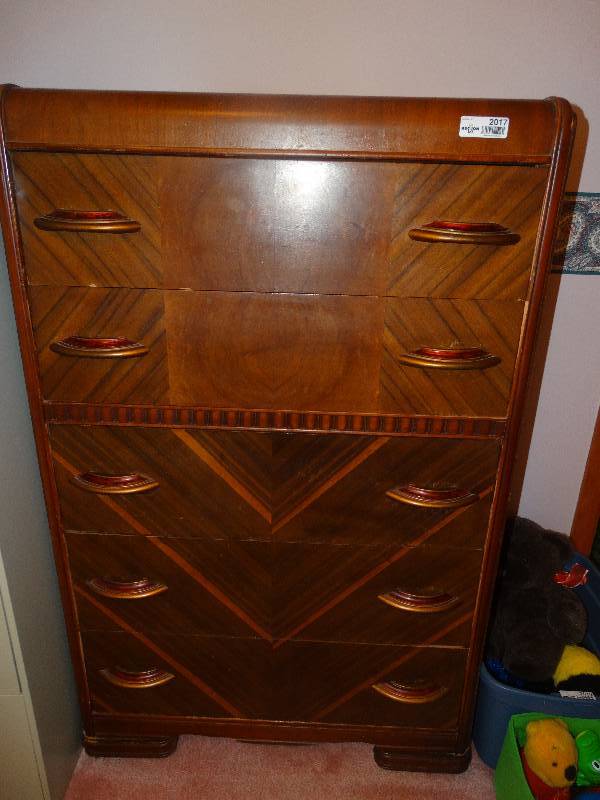 Antique 1940 S Waterfall Chest Of Drawers North Wichita Estate