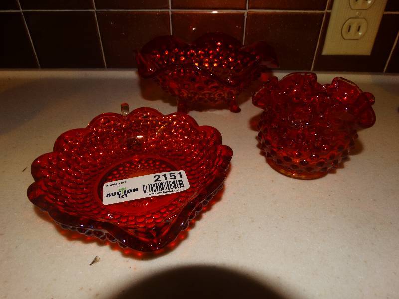 lot 2151 image: Amberina Hobnail Glass Fluted Small Vase - possibly Fenton, Finger tip server, & 3 Toed Candy Dish.