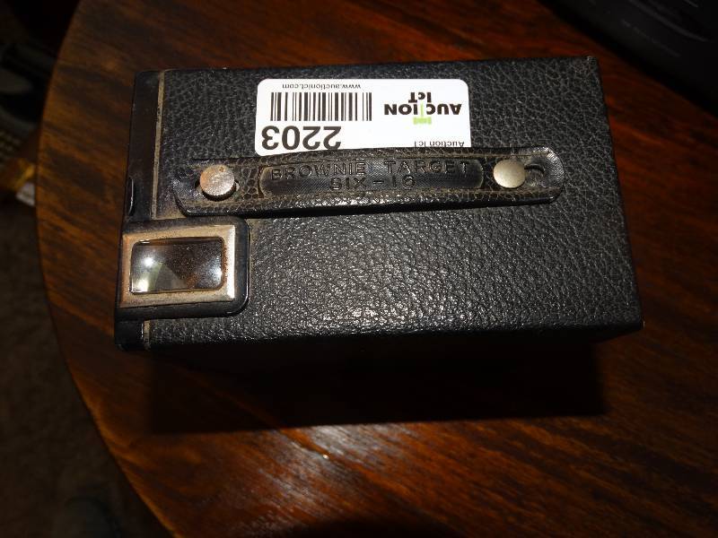 lot 2203 image: Antique Kodak Brownie Target Six-16 Camera.