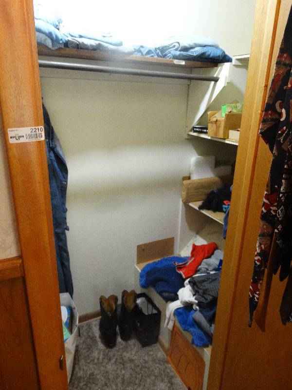 lot 2210 image: All Contents of Closet.