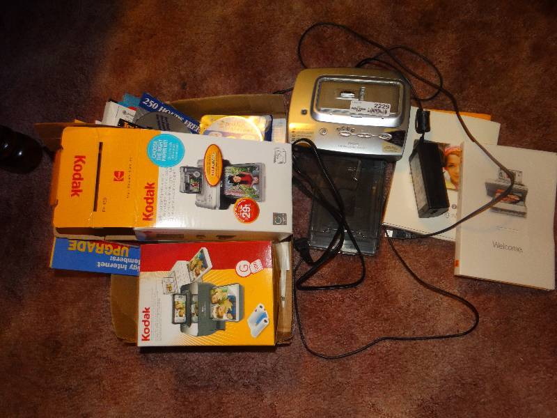 lot 2229 image: Kodak EasyShare Printer Dock 6000 & Supplies.