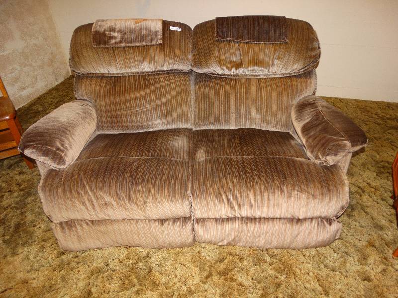 lot 2248 image: Double Recliner - Love Seat.