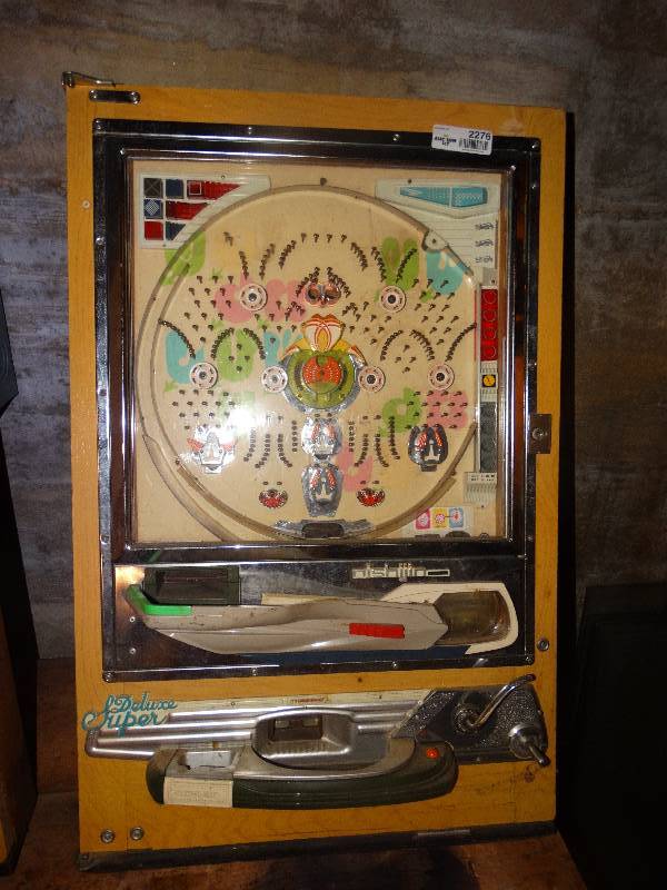 lot 2276 image: Nishijin Deluxe Super Vintage Pinball Machine.