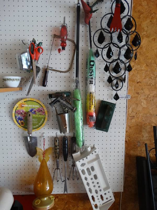 lot 2289 image: All Garden Tools & Hand Tools, Decor on Peg Board.