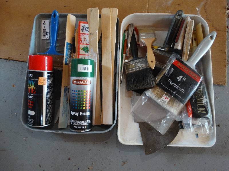 lot 2315 image: Lot of Painting Supplies, Trays, Brushes, Scrapers.