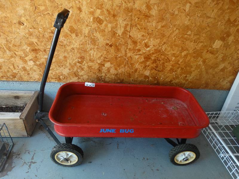 lot 2320 image: Vintage Red Wagon.