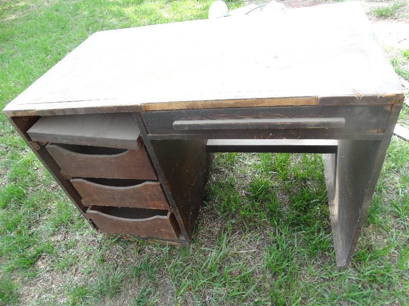 lot 2356 image: Old wood desk