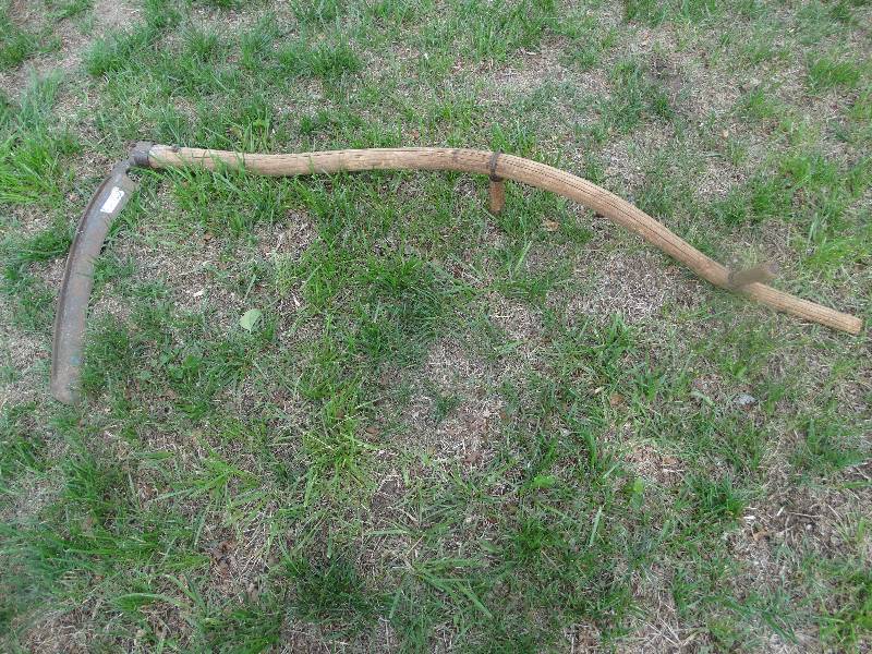 lot 2358 image: Antique scythe