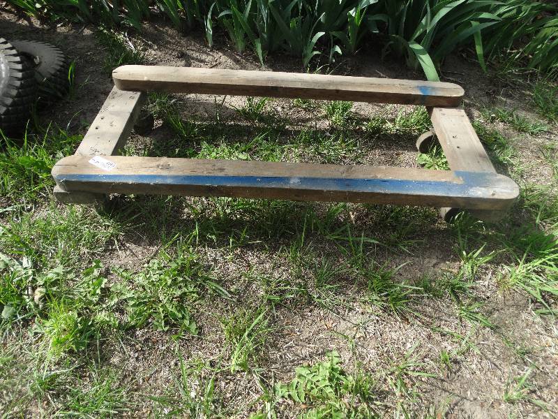 lot 2368 image: 4 wheel dolly