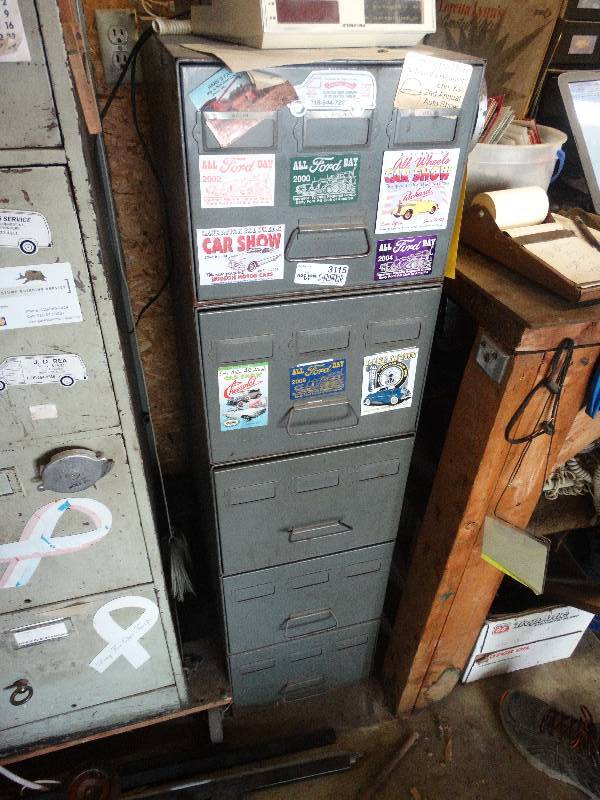 lot 3115 image: file cabinet and contents