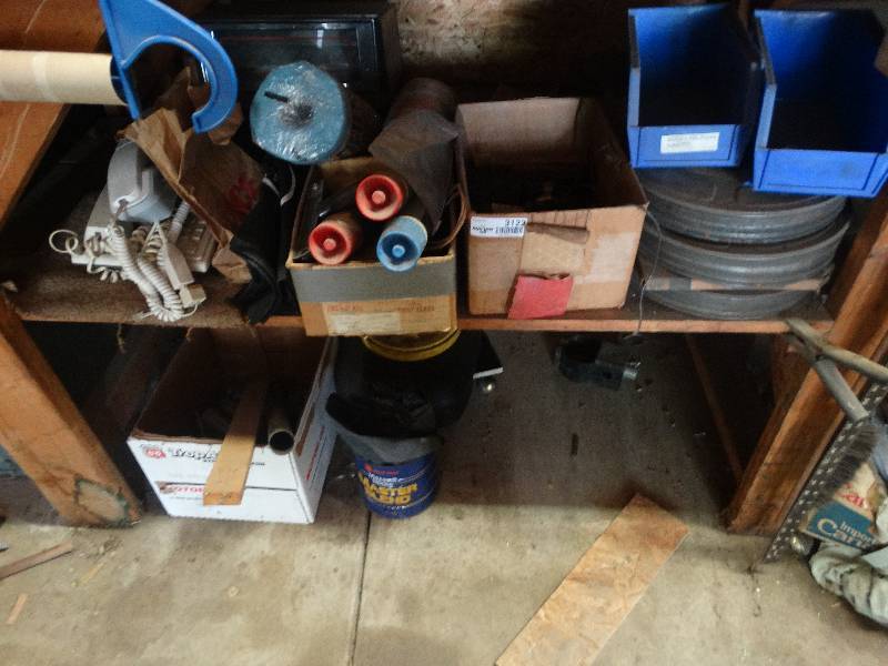 lot 3122 image: Contents of 2 shelves. Lot of misc items.