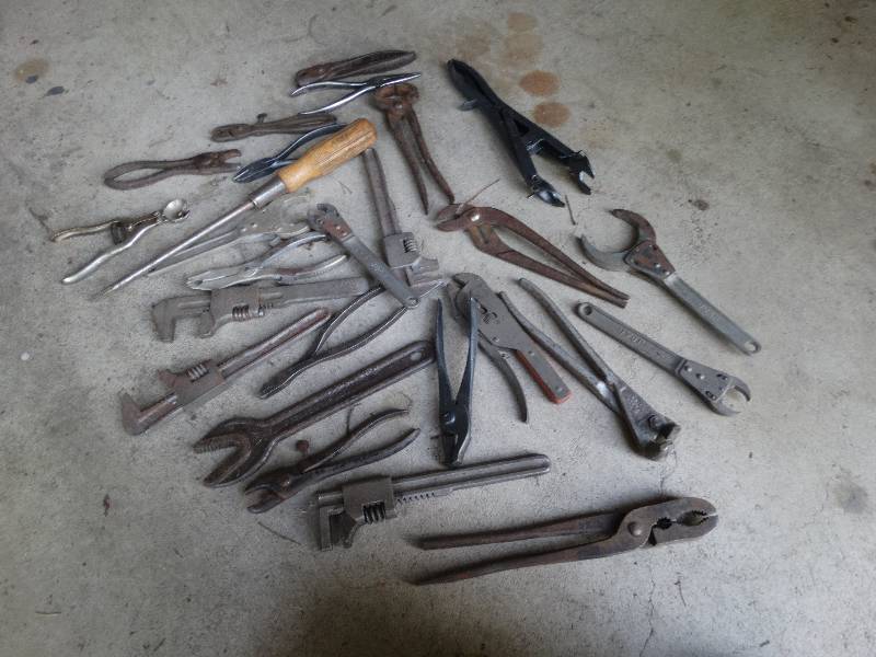 lot 3142 image: Lot of hand tools.