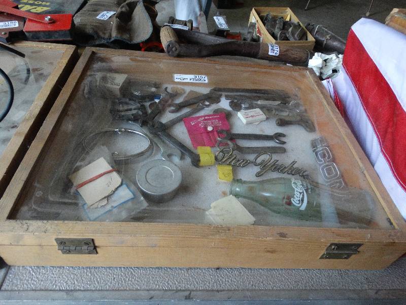 lot 3167 image: Lot of hand tools in display case.