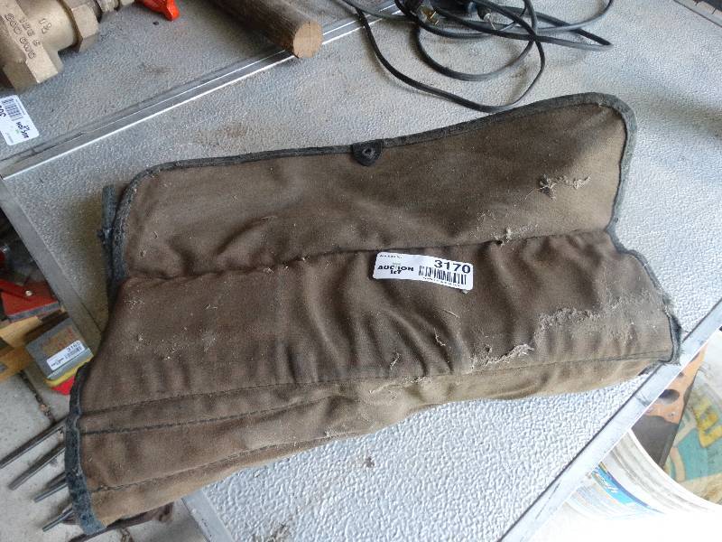 lot 3170 image: Lot of tools in bag.