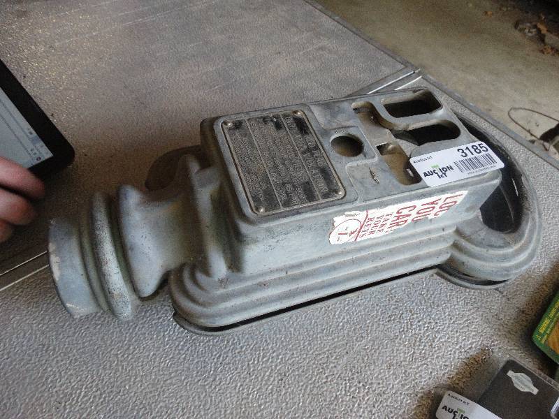 lot 3185 image: Old parking meter.