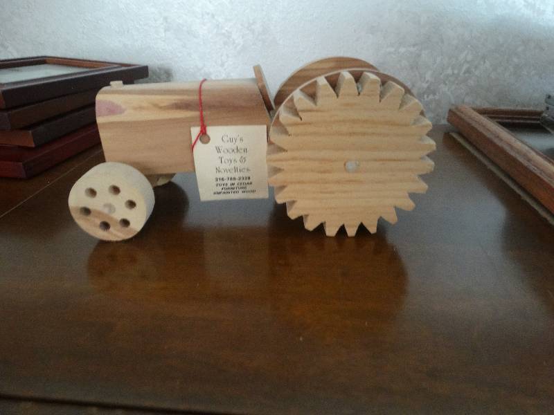 lot 2081 image: Wood tracker