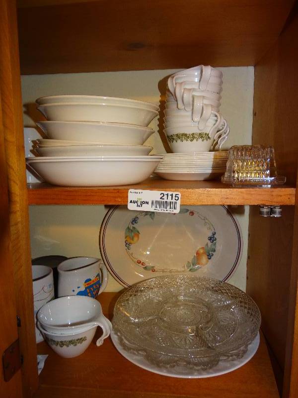 lot 2115 image: contents of kitchen cabinets 3 shelfs.