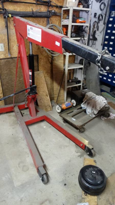 lot 3058 image: 2 ton engine hoist by ex-cell.