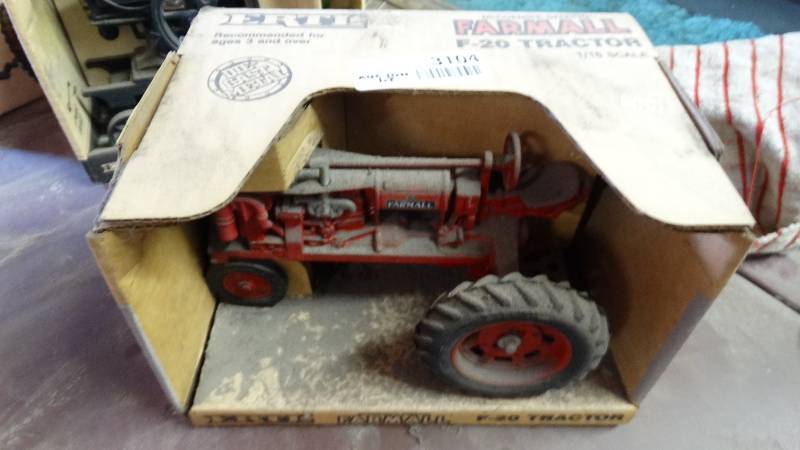 lot 3104 image: ERTL F-20 116 tractor