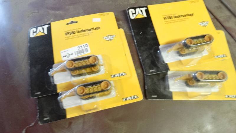 lot 3110 image: Cat VFS50 undercarriage.