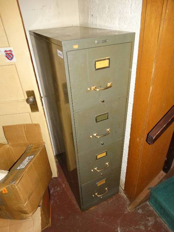 lot 662 image: 4 drawer file cabinet