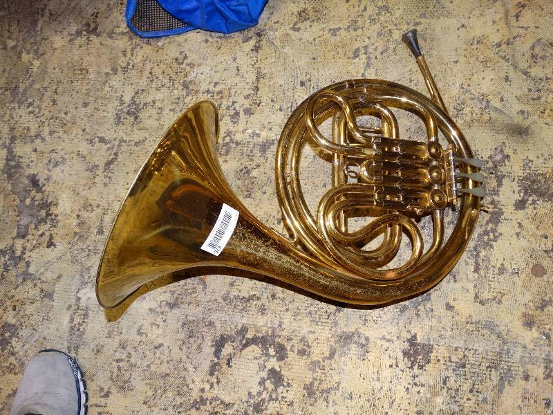 lot 676 image: Brass french horn