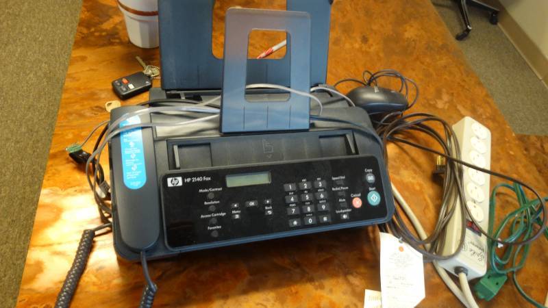 lot 954 image: HP 2140 fax machine w mouse & various cords
