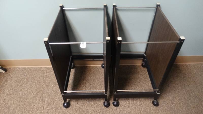 lot 972 image: 2 rolling file holders