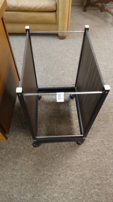 lot 995 image: Rolling file cart