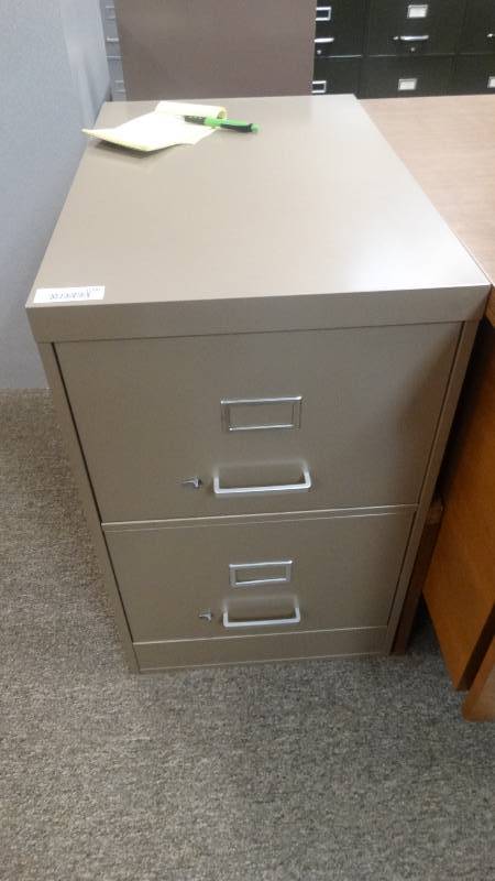 lot 1000 image: 2 drawer file cabinet
