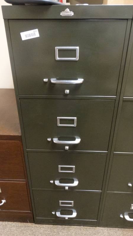 lot 1012 image: 4 drawer metal file cabinet