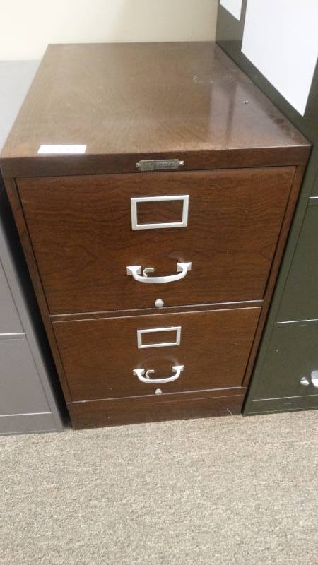 lot 1013 image: 2 drawer metal file cabinet