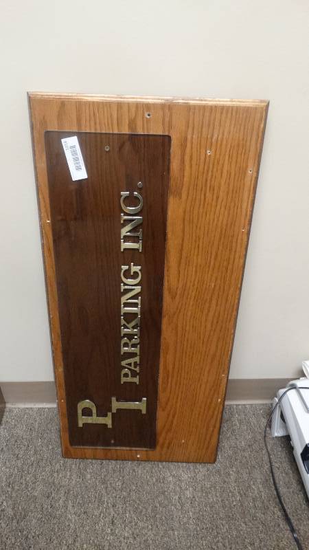 lot 1016 image: Wood sign