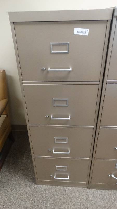 lot 1018 image: 4 drawer metal file cabinet