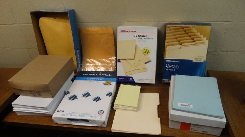 lot 1024 image: Lot of office supplies- copy paper envelopes manila folders misc.