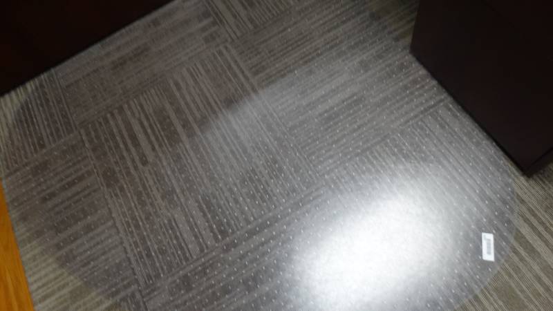 lot 1053 image: Nice chair mat